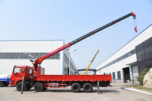 12噸隨車吊的價格及濟寧四通機械產品解析